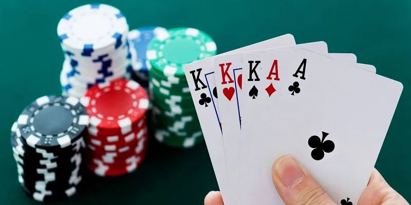 Tựa game poker hấp dẫn tại sảnh MCW Casino RR88